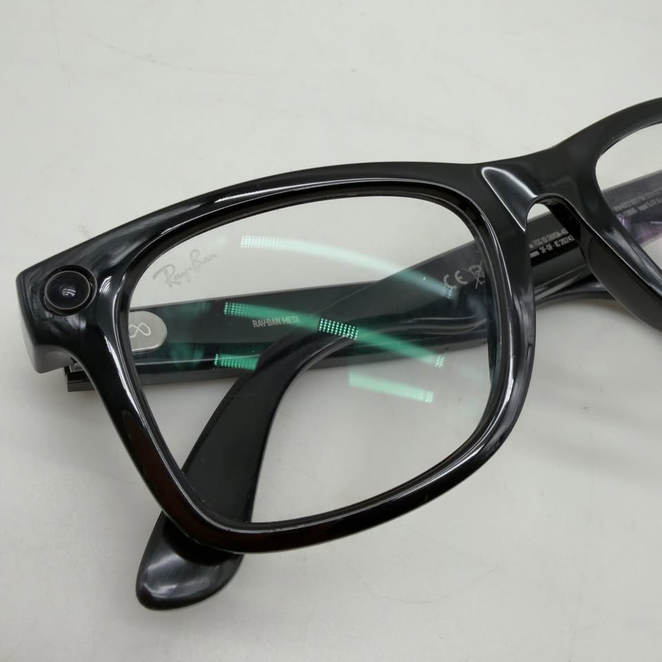 Ray-Ban Wayfarer Gen 2 Shiny Black Transitions Grey RW4012 AI Smart Glasses